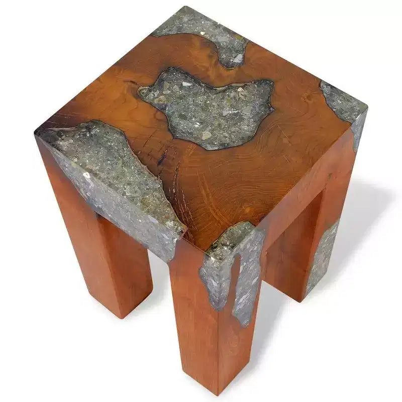 Tabouret multicolore en bois de teck massif et résine